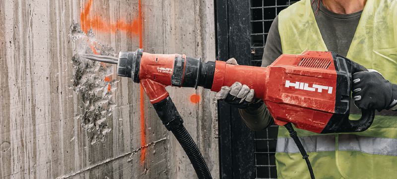 TE 600-AVR SDS-Max demolition hammer Heavy-duty demolition hammer for wall chiseling in concrete and masonry, with less weight, lower vibration, and more performance than the TE 700-AVR predecessor Applications 1